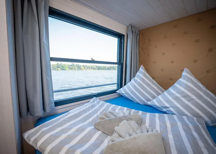 Exklusives Naturerlebnis Roxy بوتيل Fürstenberg-Havel